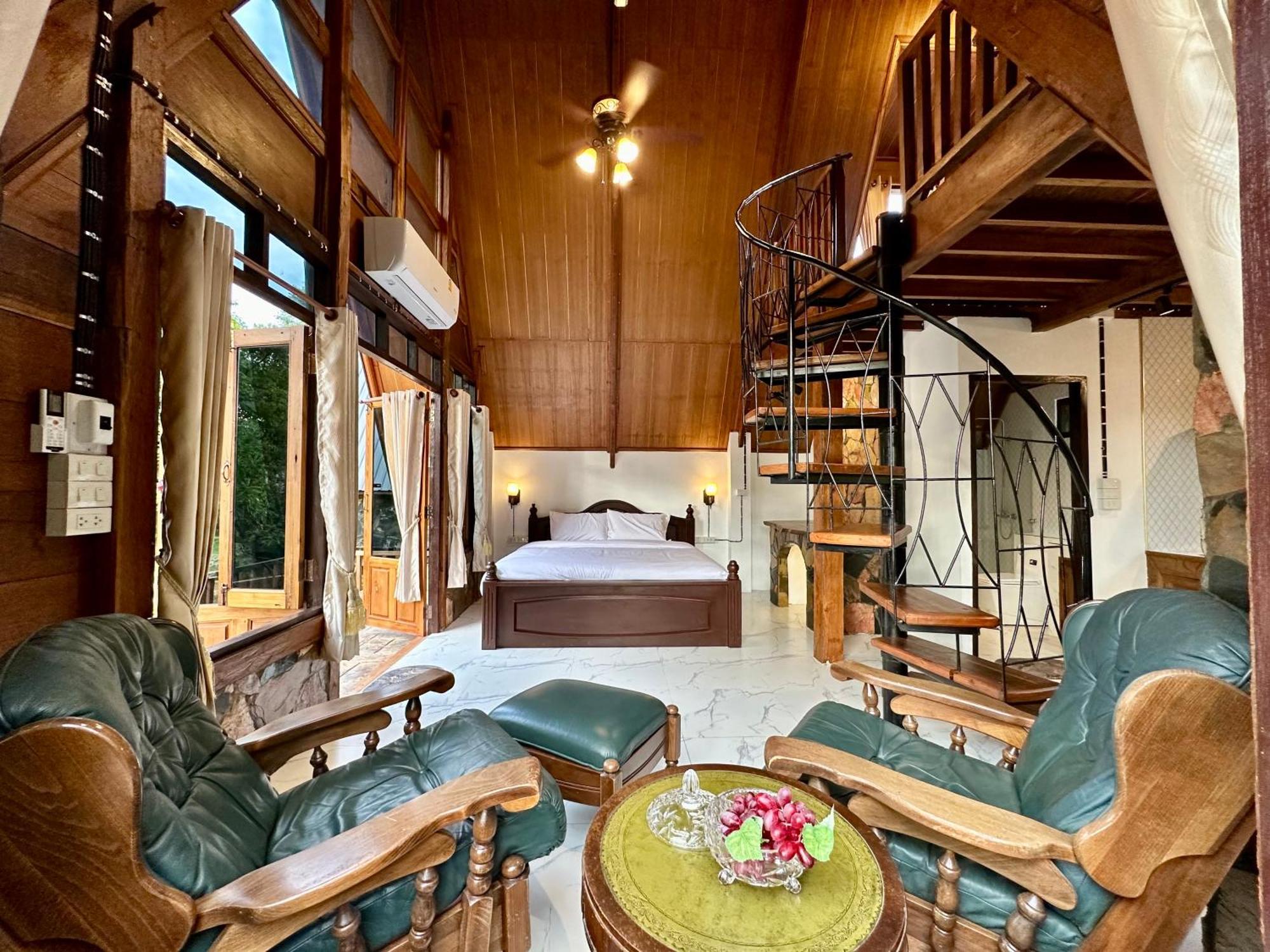 Ban Kaew Mo Ra Glamping & Restaurant Hotel Pang Mapha Exterior foto