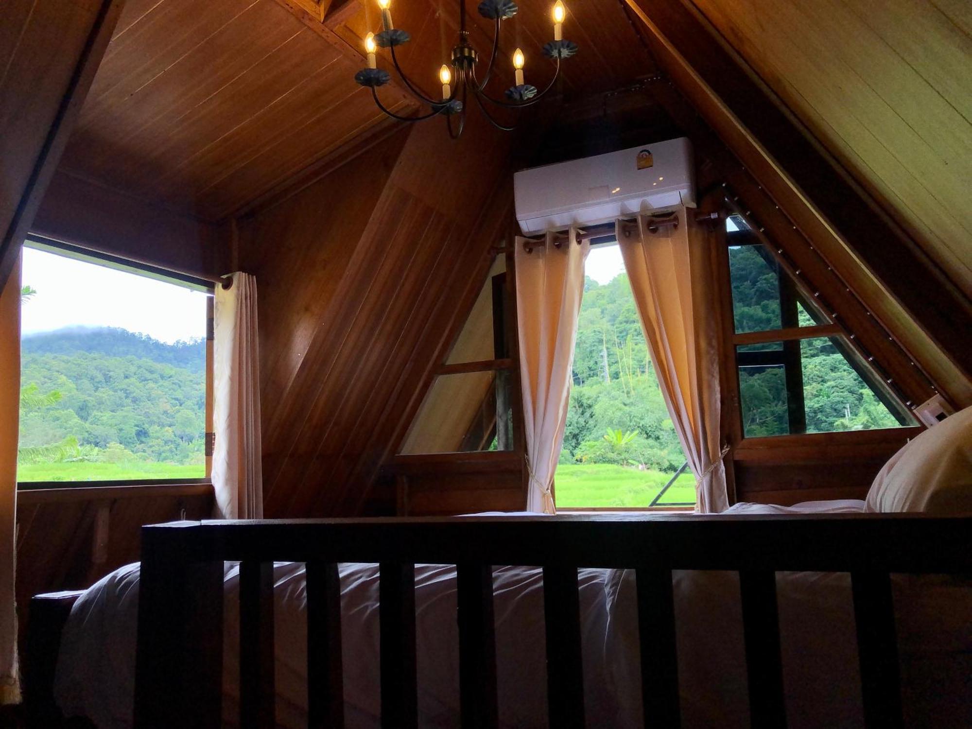 Ban Kaew Mo Ra Glamping & Restaurant Hotel Pang Mapha Exterior foto