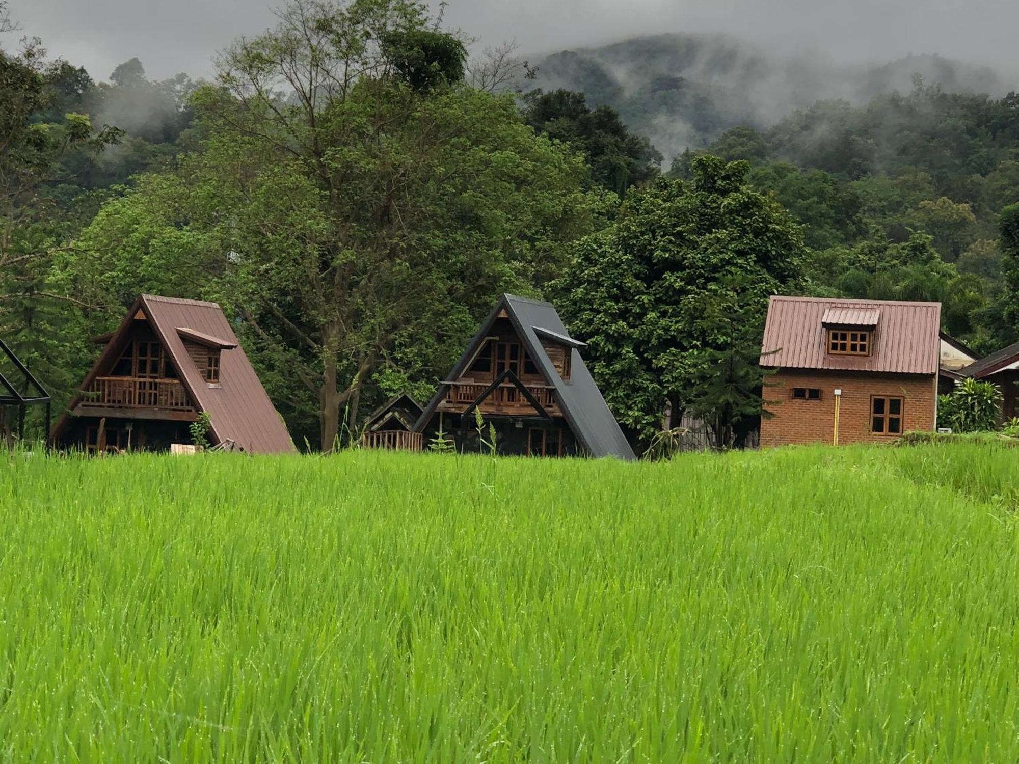 Ban Kaew Mo Ra Glamping & Restaurant Hotel Pang Mapha Exterior foto