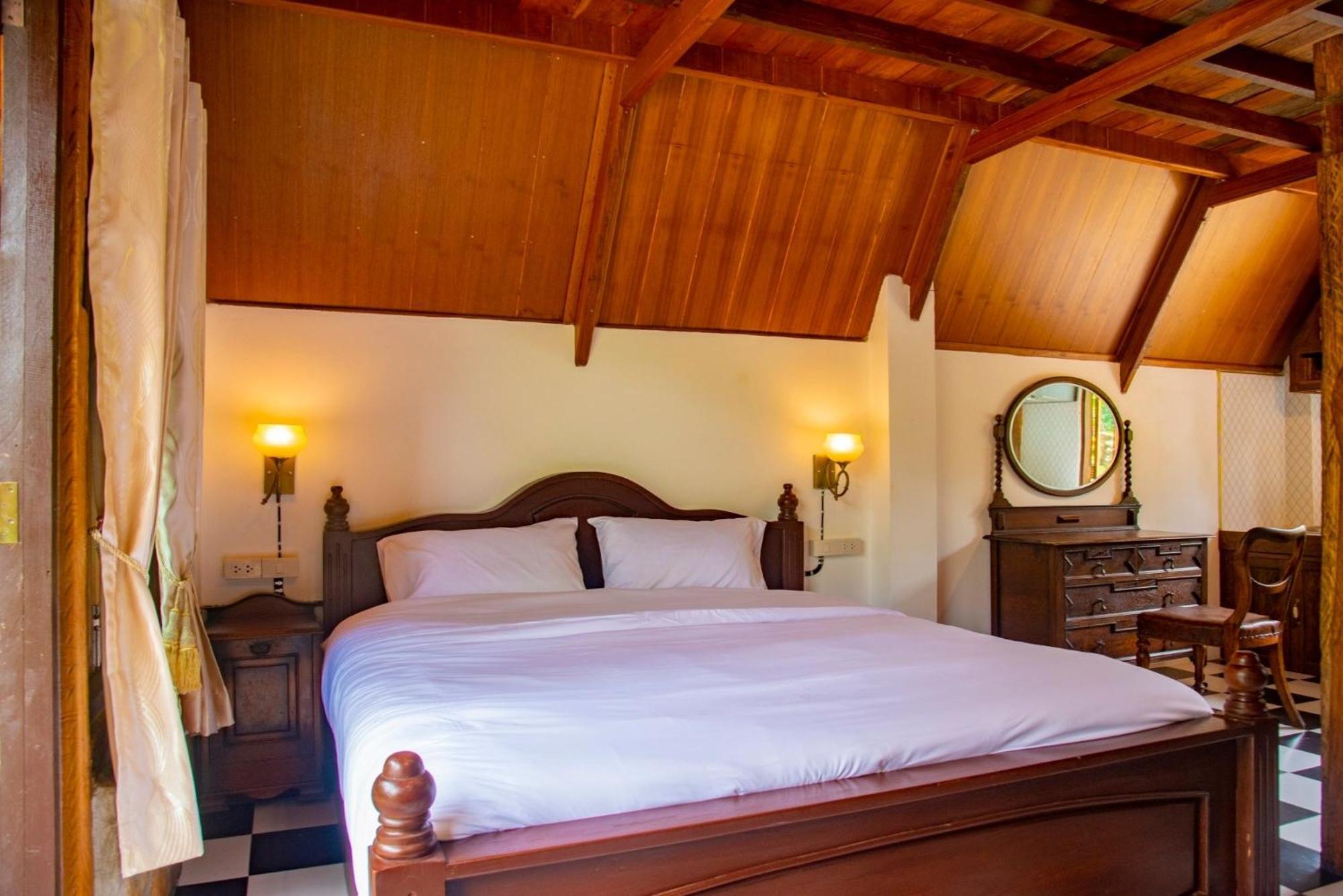 Ban Kaew Mo Ra Glamping & Restaurant Hotel Pang Mapha Exterior foto