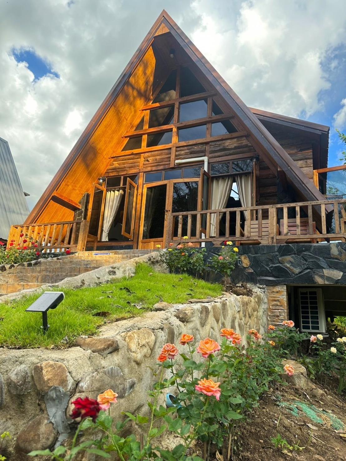 Ban Kaew Mo Ra Glamping & Restaurant Hotel Pang Mapha Exterior foto