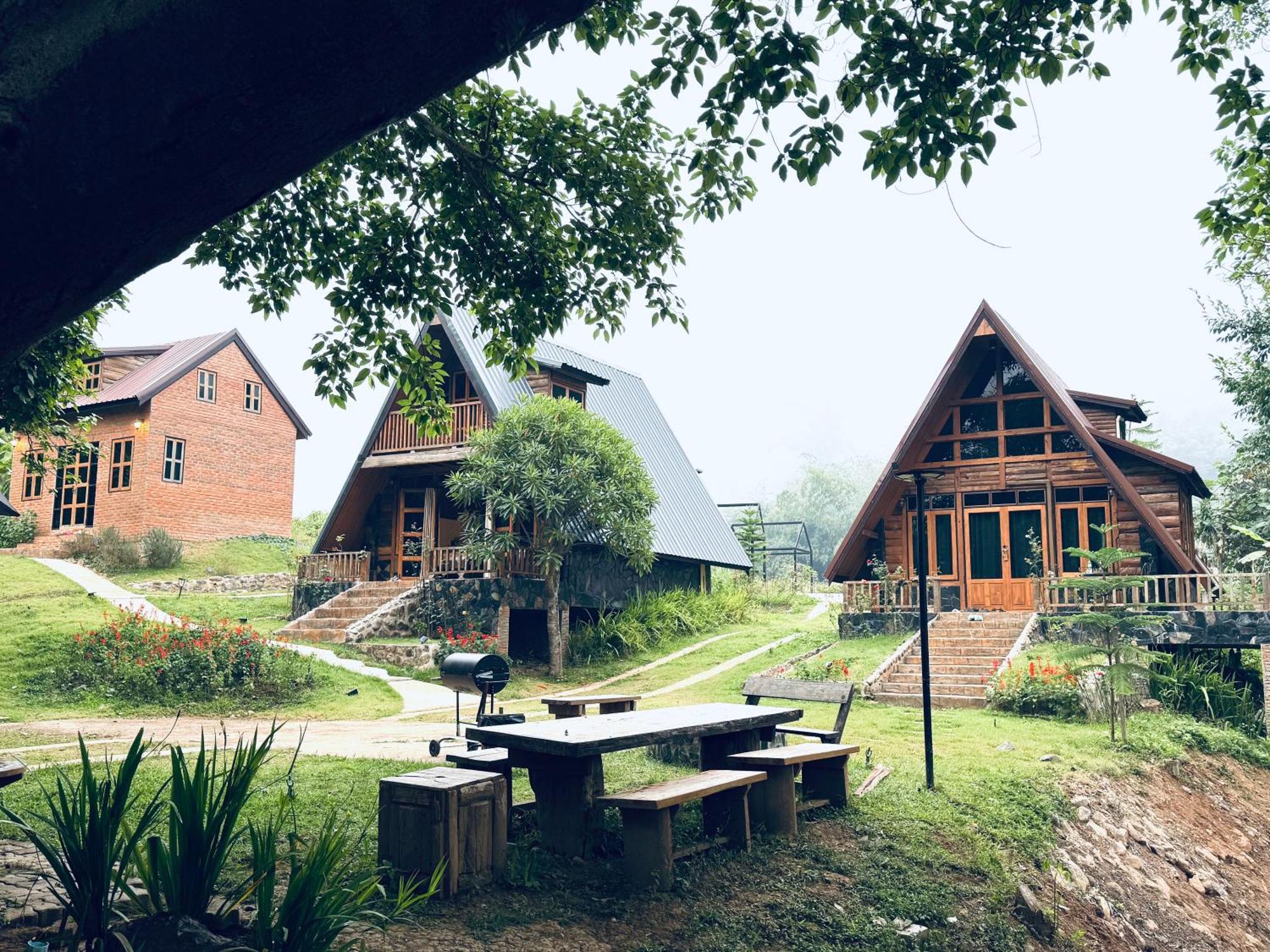 Ban Kaew Mo Ra Glamping & Restaurant Hotel Pang Mapha Exterior foto