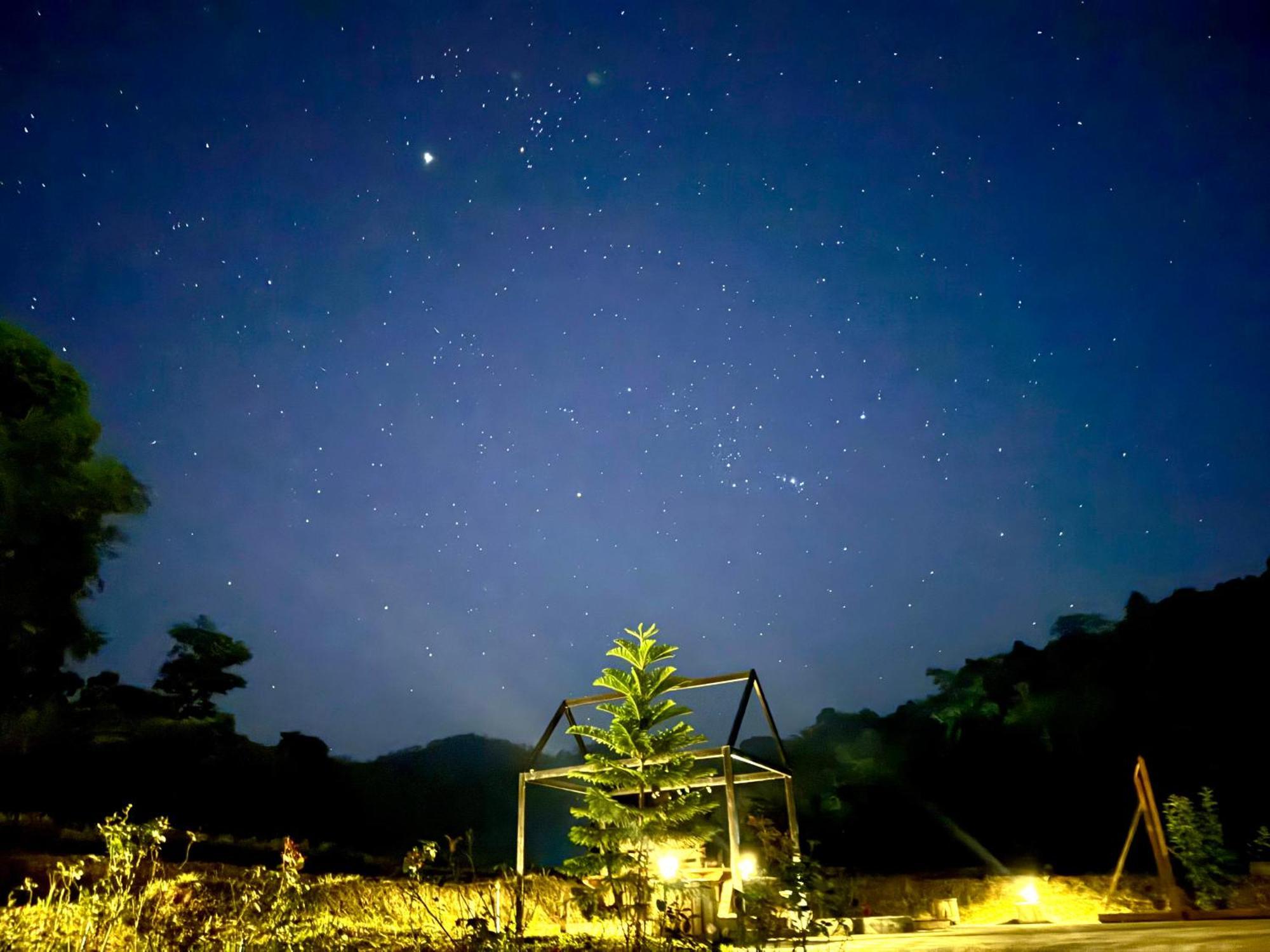 Ban Kaew Mo Ra Glamping & Restaurant Hotel Pang Mapha Exterior foto